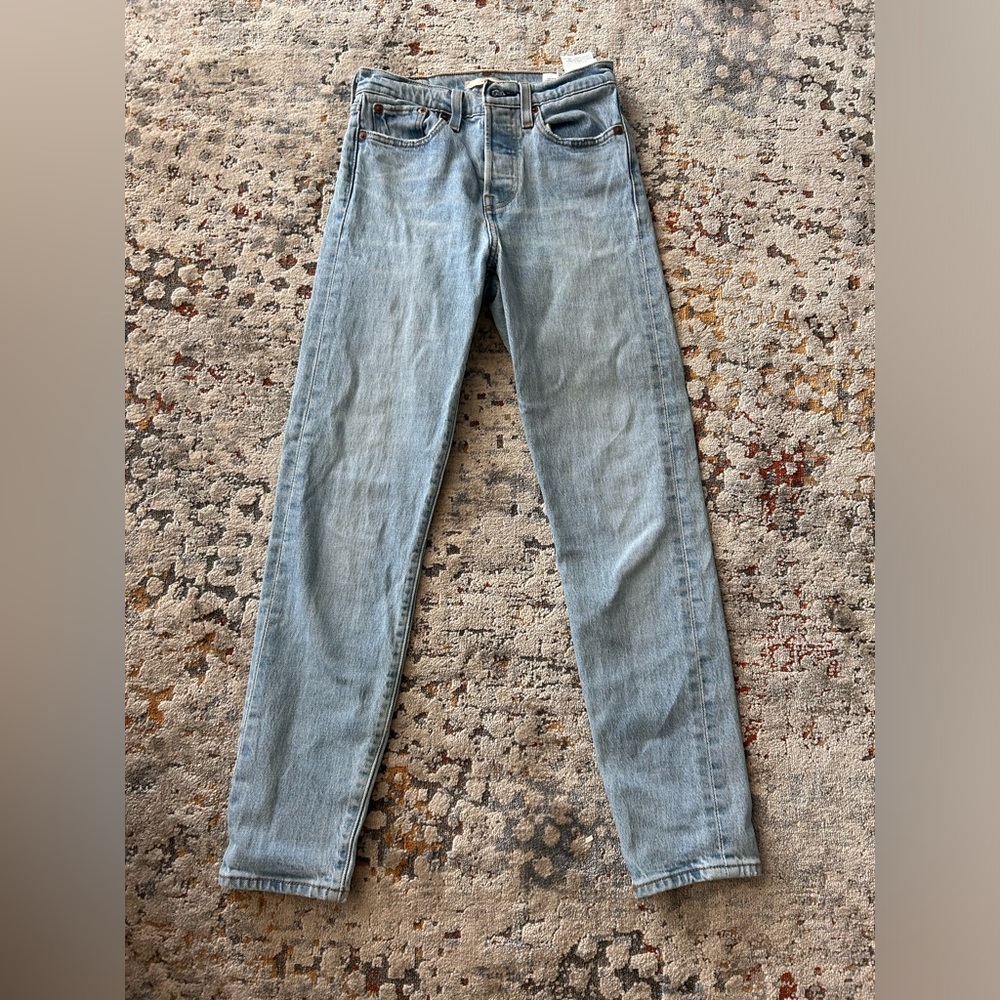 Levi’s wedgie jeans